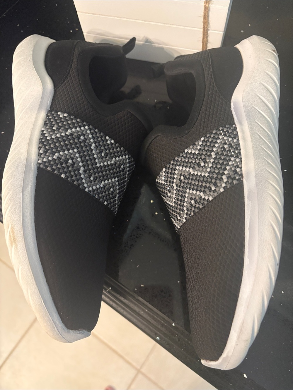 *Clarks TAMZEN SLIP Black Knit Beaded Chevron Slip On Sneakers - Picture 11 of 17